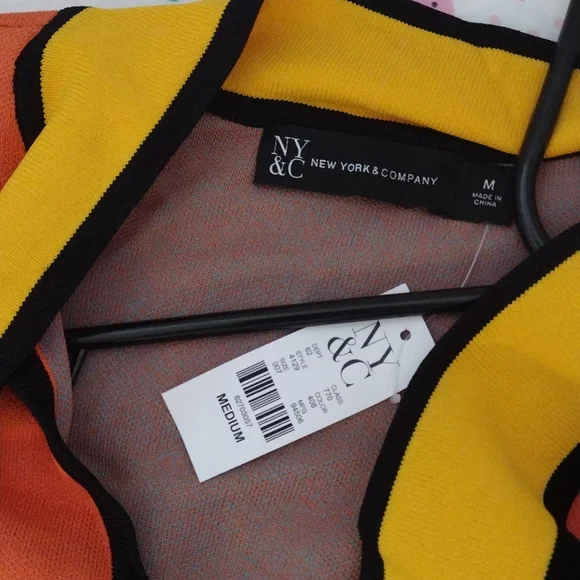 New York and Company Color-Blocking Dress - Picture 6 of 7